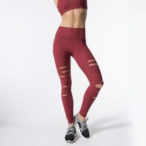 NWT Alo Yoga High-Waist Ripped Warrior Legging